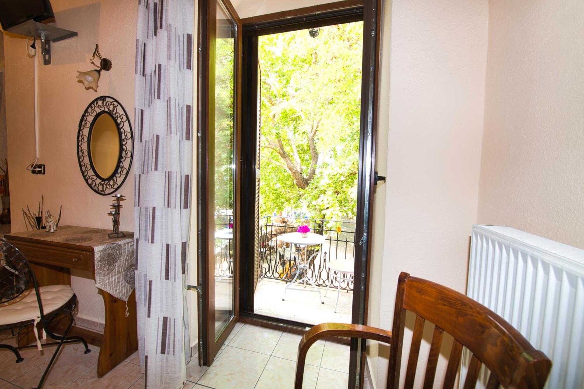 קאלה נרה Naftilos Guest House מראה חיצוני תמונה